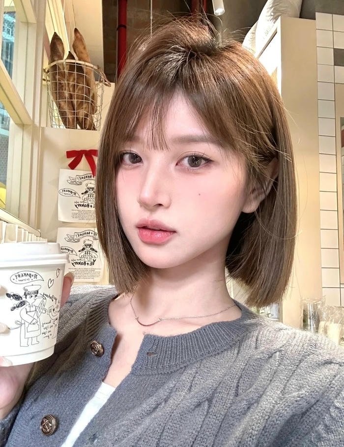ảnh gái xinh tóc ngắn tự nhiên