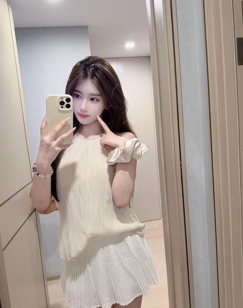 ảnh gái xinh váy ngắn thanh lịch