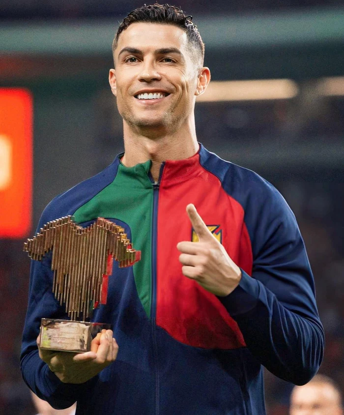 ảnh ronaldo đẹp trai siêu ngầu