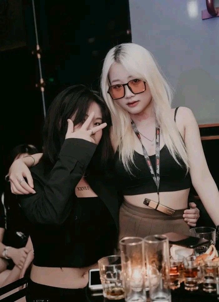 ảnh studio phong cách bar