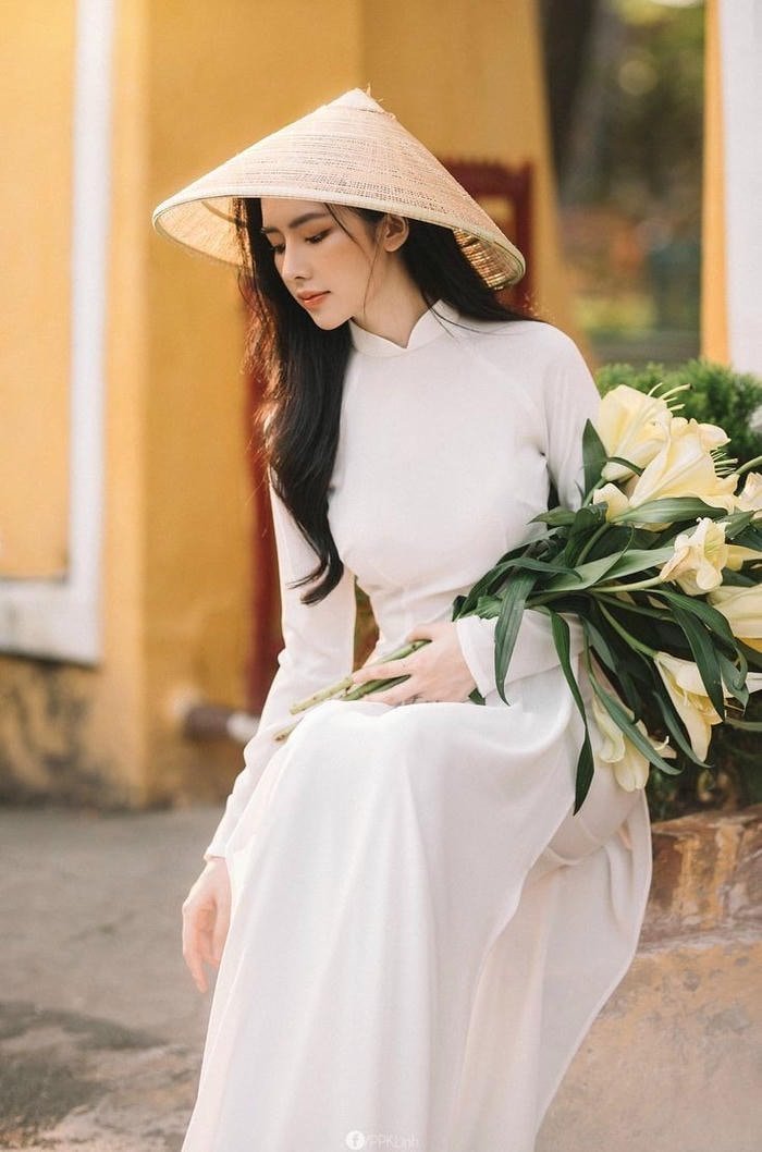 ảnh thời trang áo dài trắng