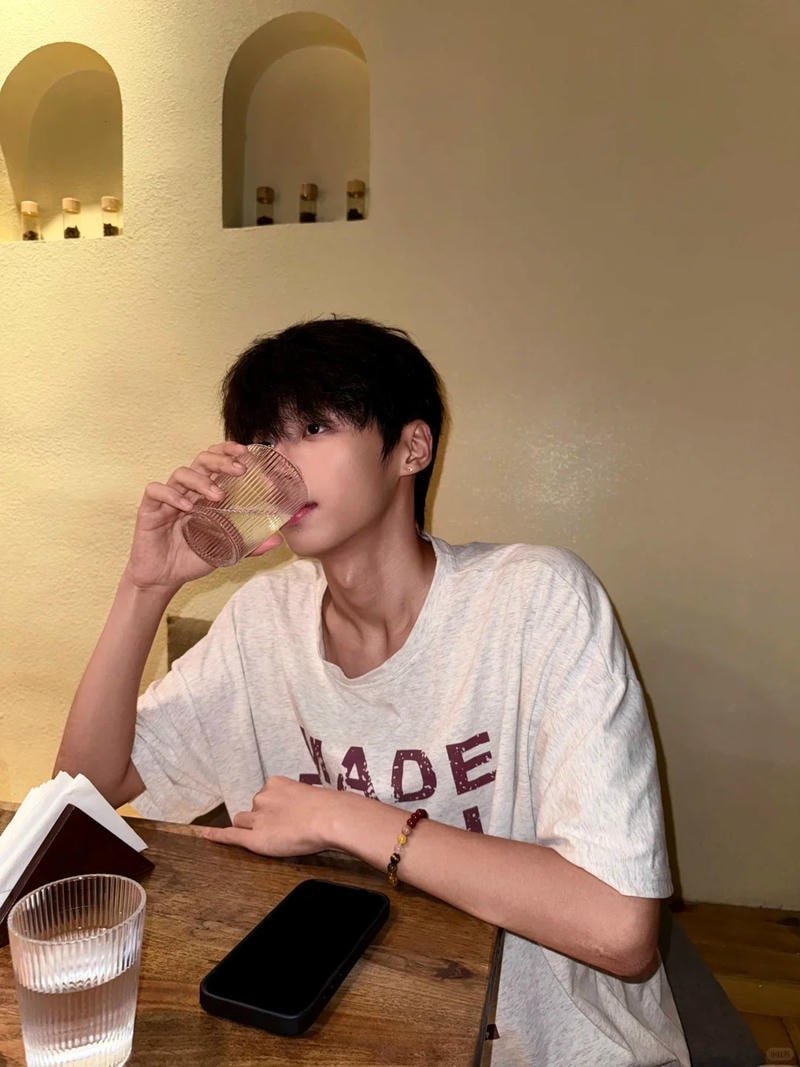 ảnh trai đẹp 2k10 che mặt