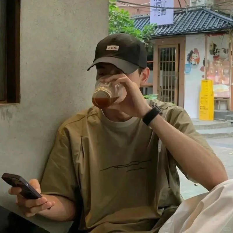 anh trai dep che mat