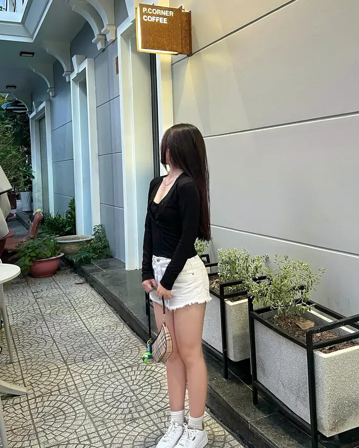bé gái 2009 xinh vui tươi