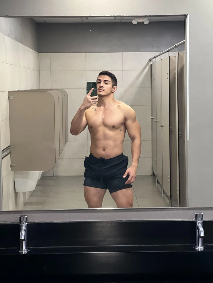 body trai đẹp quyến rũ