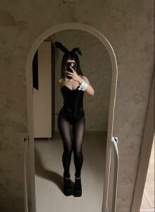 cô gái onlyfan cá tính gợi cảm