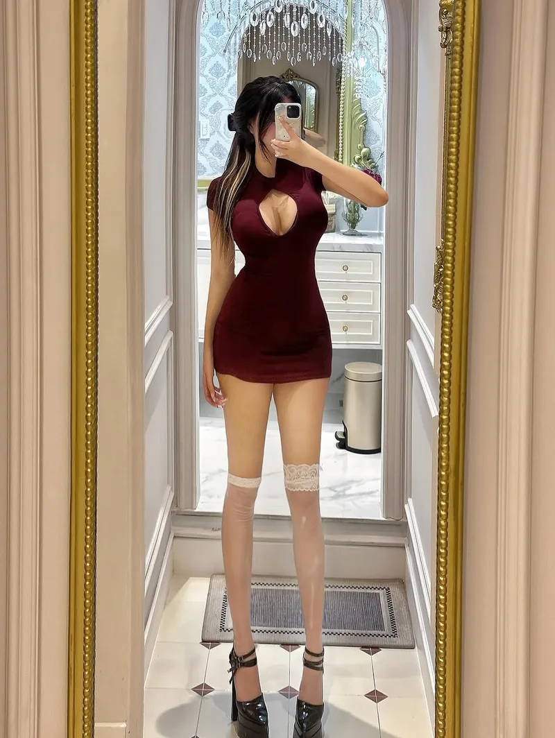 gái mặc váy ngắn siêu xinh