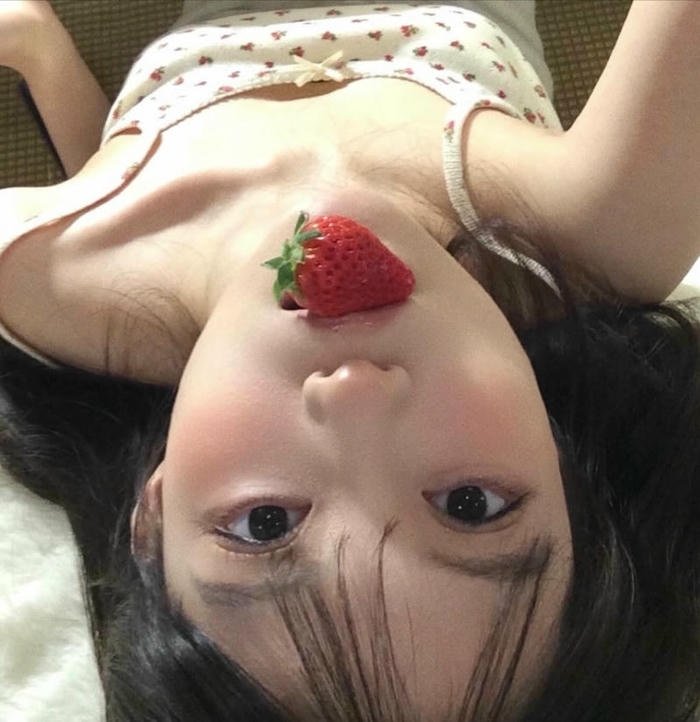 gái xinh 2k11 làn da trắng trẻ