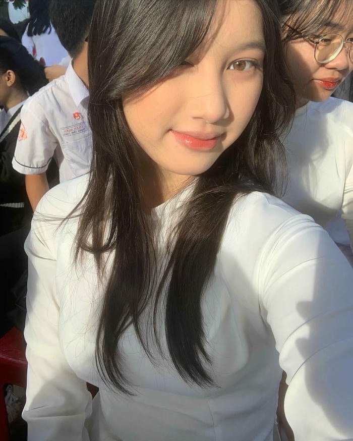 gái xinh 2k11 nụ cười rạng rỡ