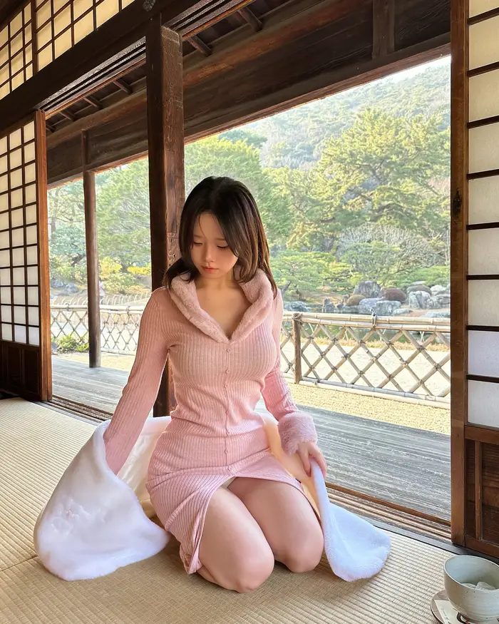 gái xinh 2k6 dịu dàng