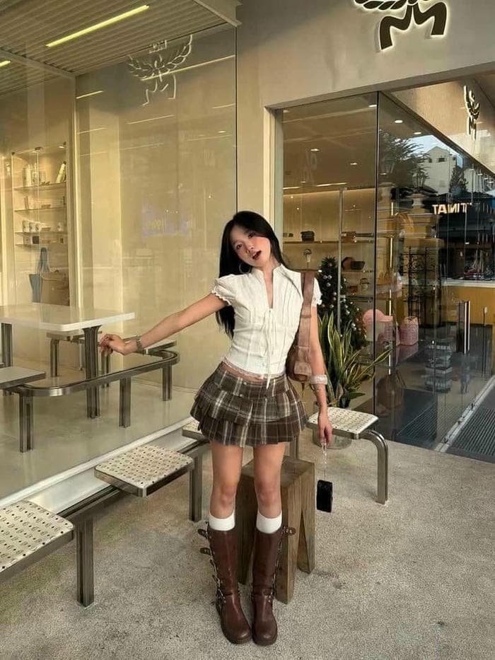 gái xinh 2k6 tóc dài