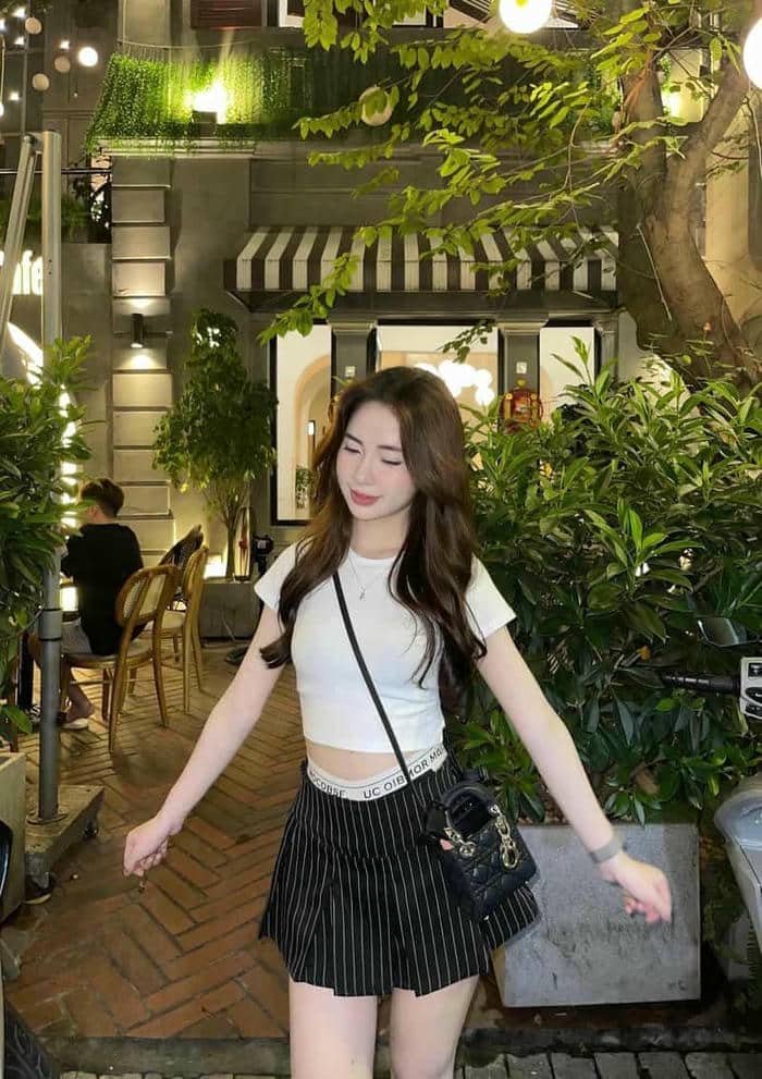 gái xinh 2k6 xinh xắn