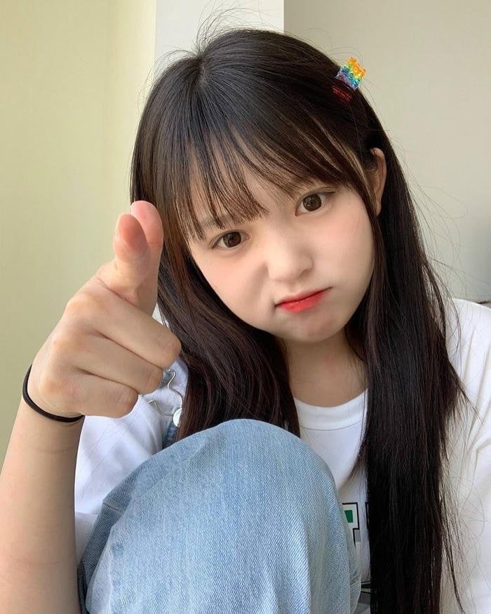 gái xinh 2k8 chụp ảnh