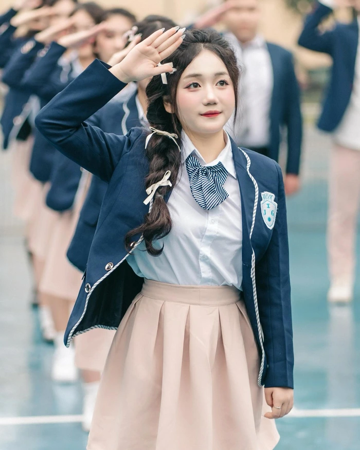 gái xinh 2k8 dễ thương