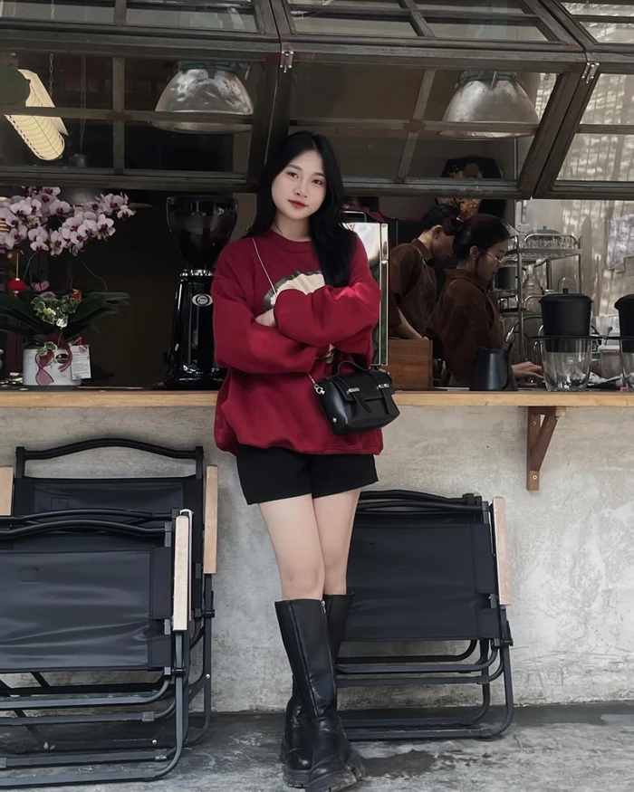 gái xinh 2k8 hiền lành