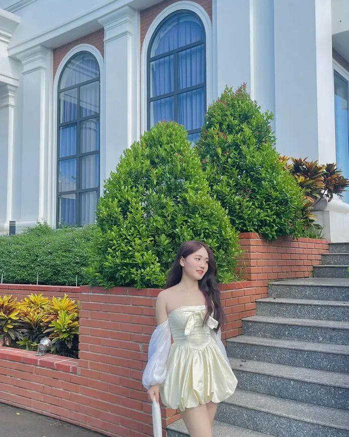 gái xinh 2k8 ngoan hiền