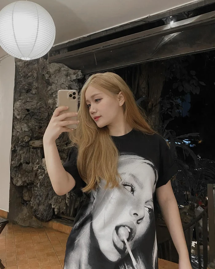 gái xinh 2k8 trong sáng