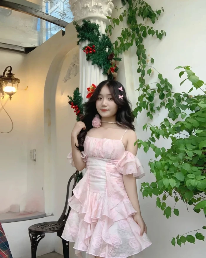 gái xinh 2k8 vui tươi