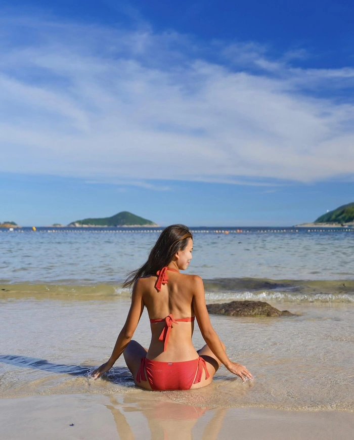 gái xinh bikini biển đẹp ngọt ngào