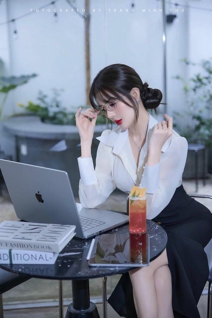 gái xinh công sở chuyên nghiệp