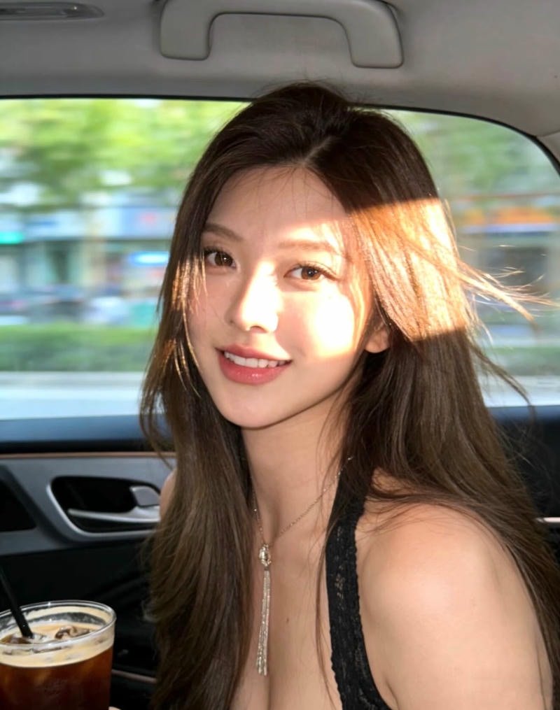 gái xinh cười thần thái