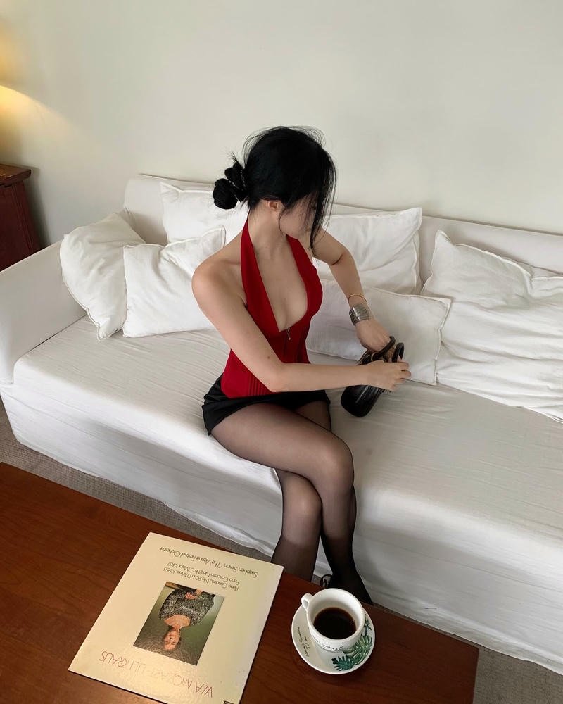 gái xinh giấu mặt siêu quyến rũ