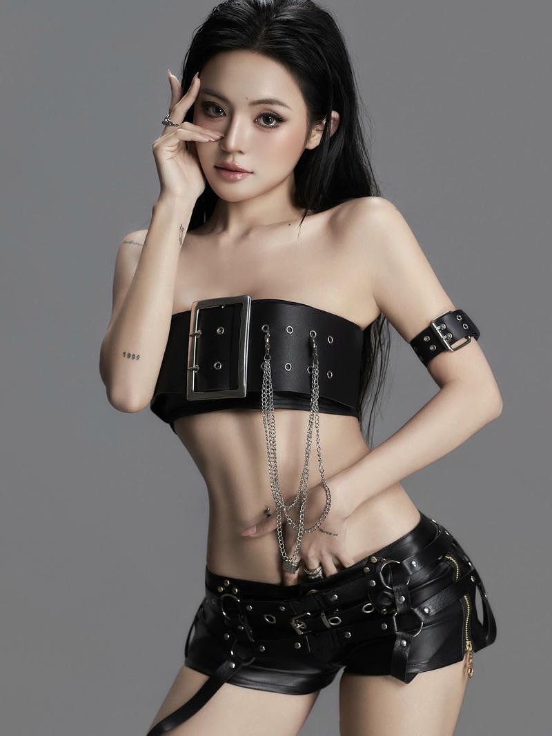 gái xinh mặc bikini trên tiktok tq