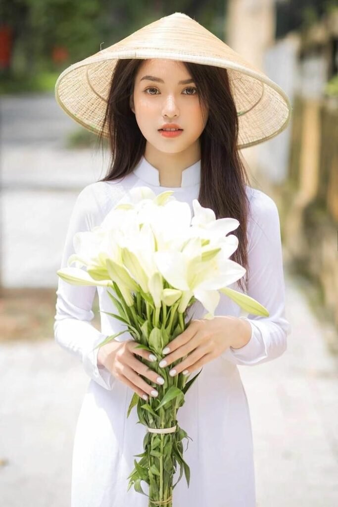 gái xinh sành điệu áo dài trắng