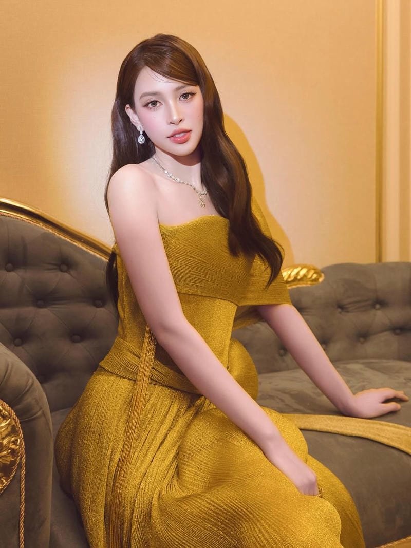 gái xinh showbiz duyên dáng