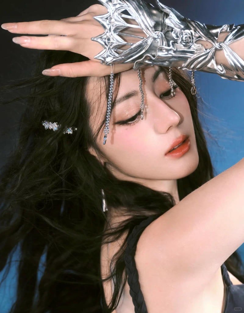 gái xinh showbiz thần thái cuốn