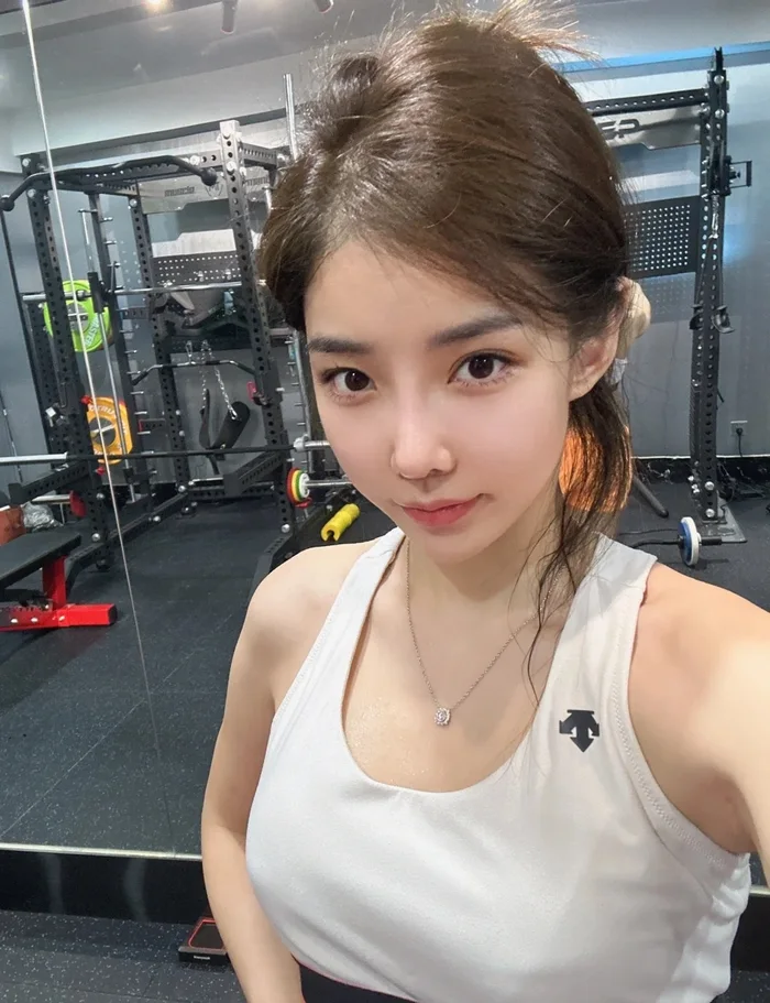 gái xinh tập gym