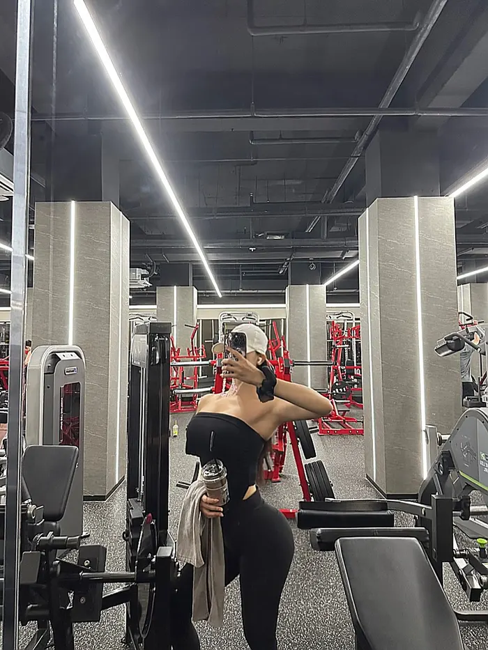 gái xinh tập gym cá tính