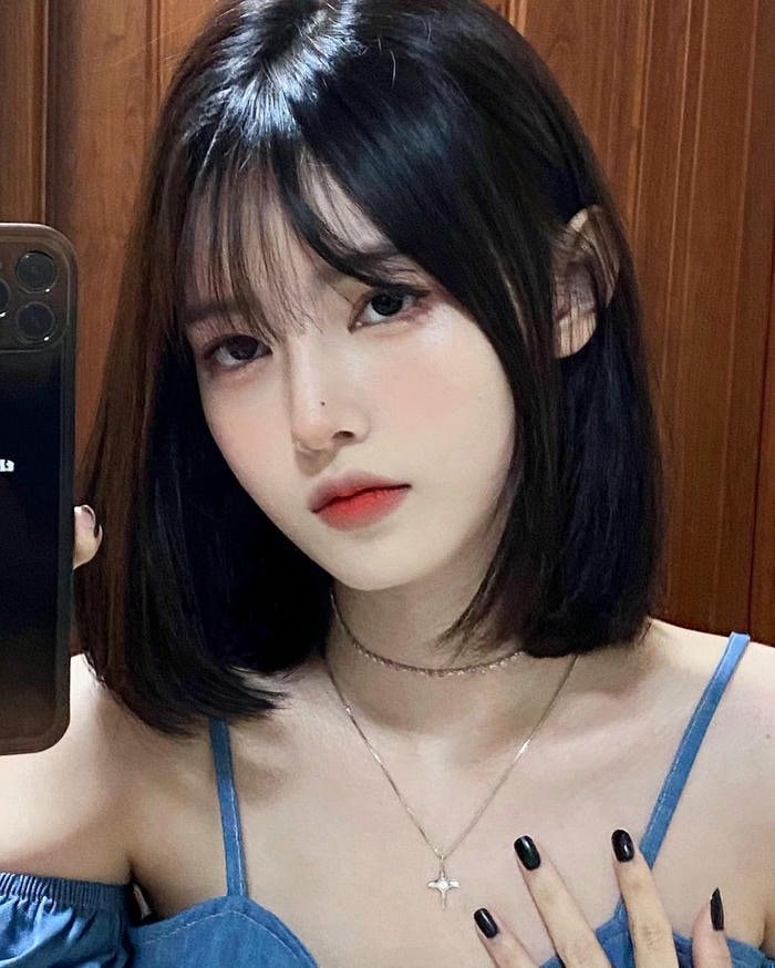 gái xinh tóc ngắn dễ thương
