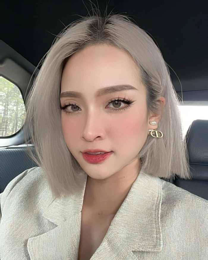 gái xinh tóc ngắn dịu dàng