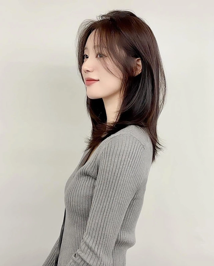gái xinh tóc ngắn quyến rũ dịu dàng