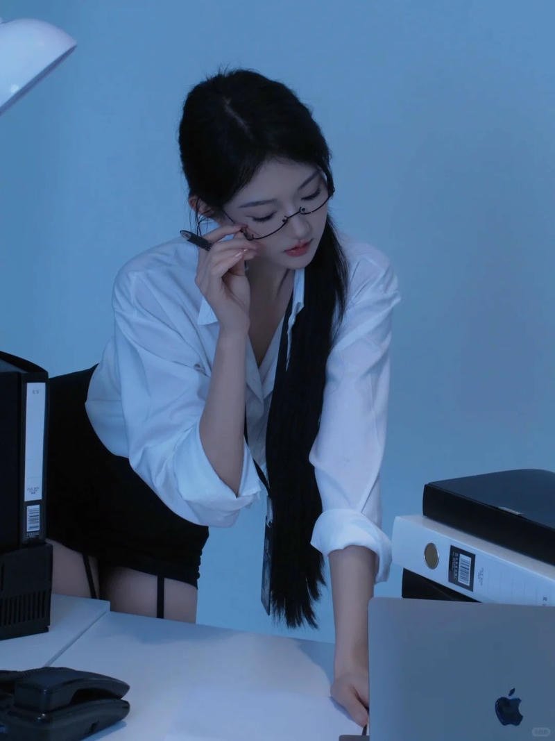 gái xinh văn phòng cá tính