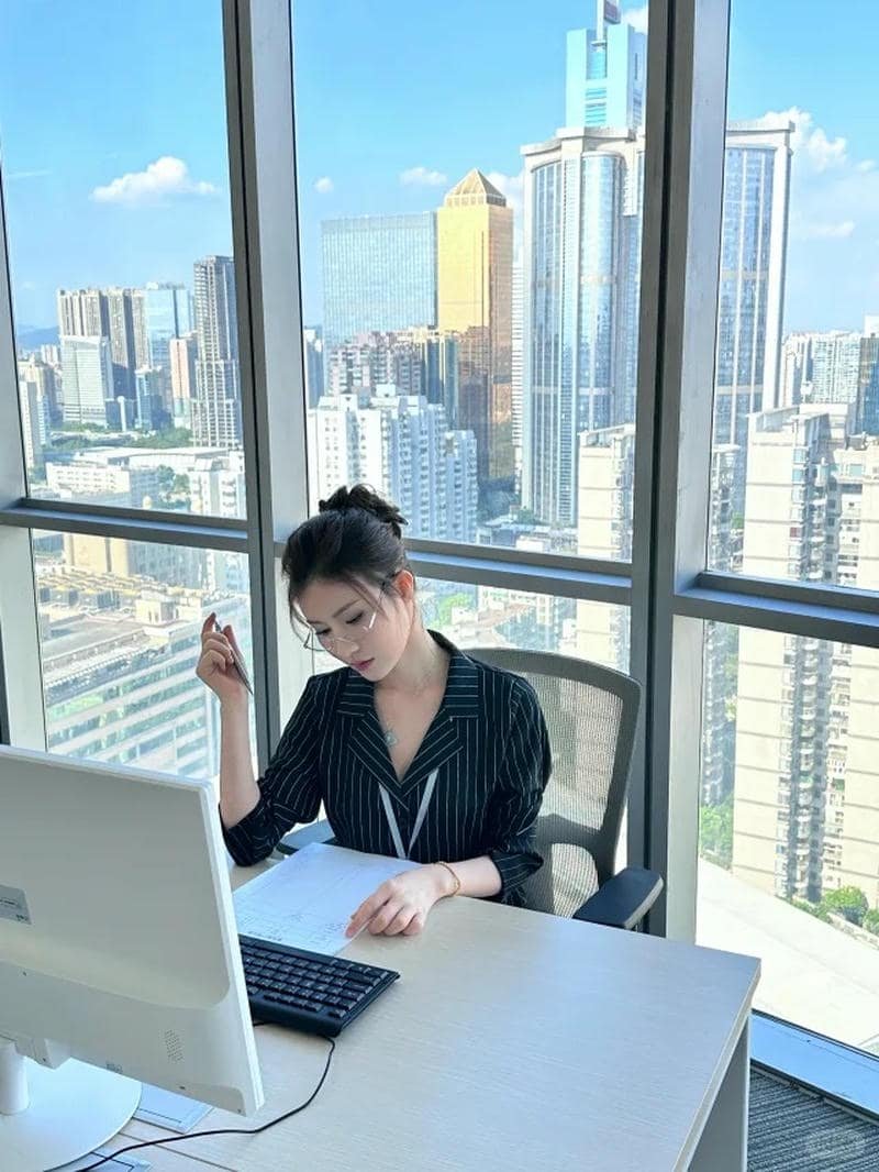 gái xinh văn phòng cực phong cách