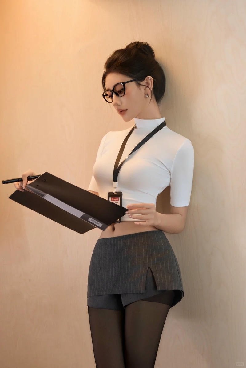 gái xinh văn phòng trẻ trung