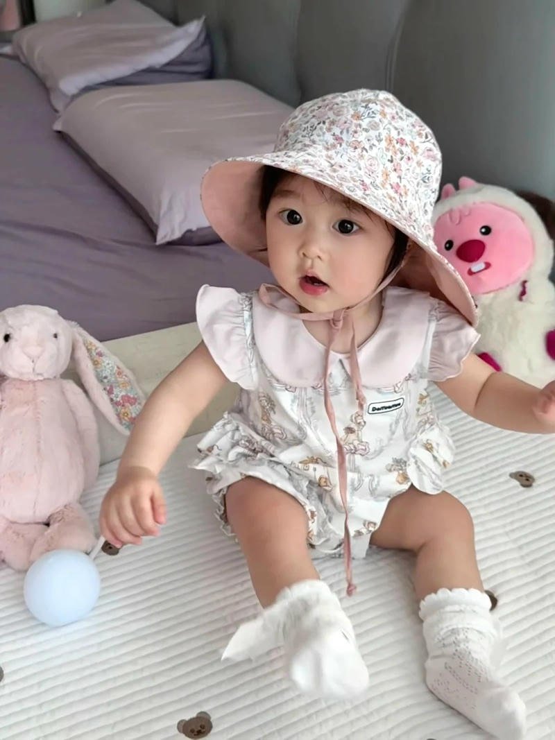 hình ảnh bé gái xinh