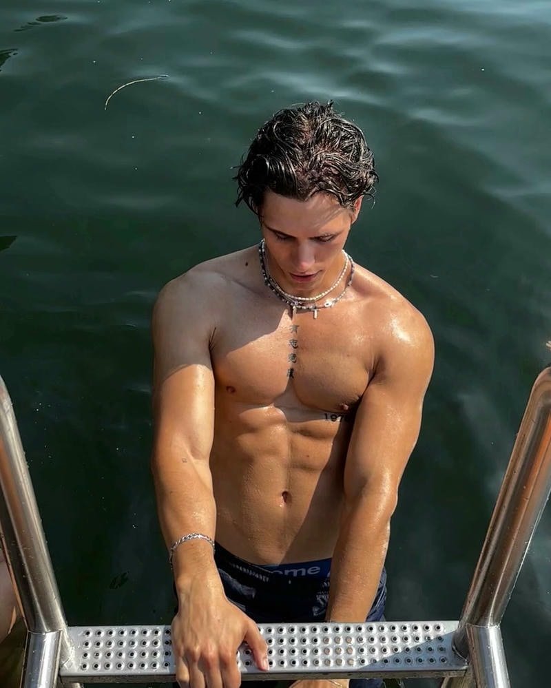 hình ảnh trai đẹp 6 múi việt nam