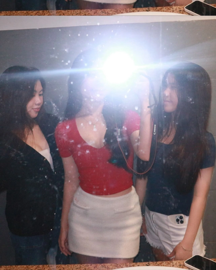 hình bé gái 2009 xinh học sinh dễ thương