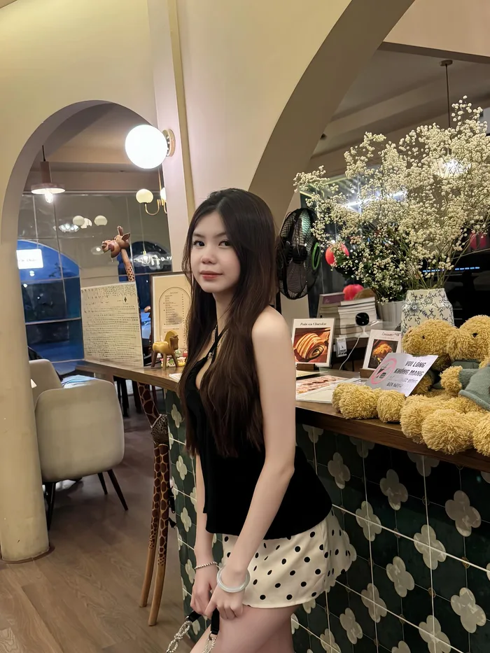 hình bé gái 2009 xinh vui tươi dễ thương