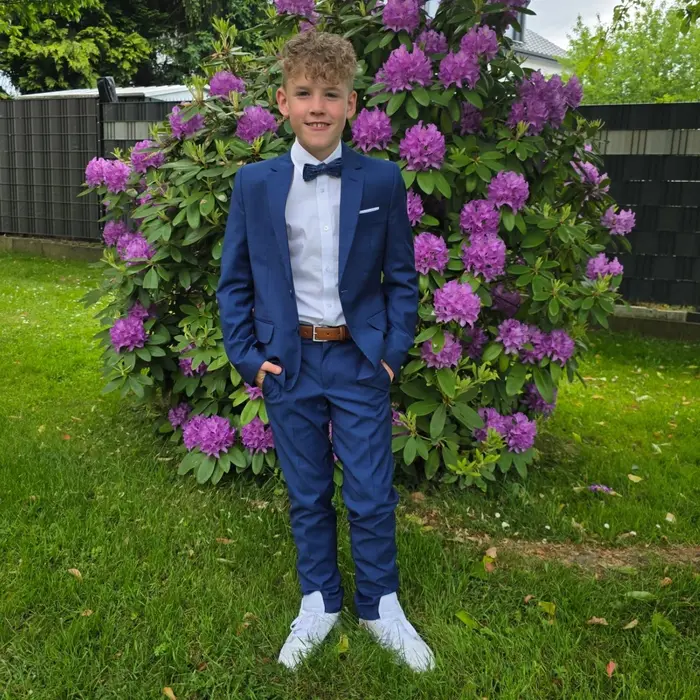 hình bé trai đẹp trai