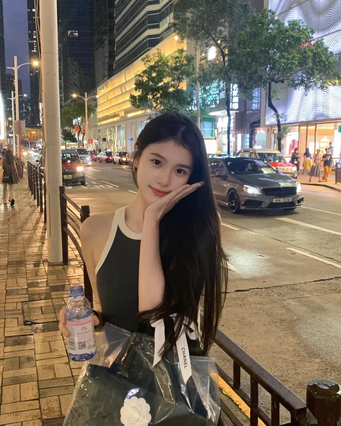 hình gái xinh 2k11