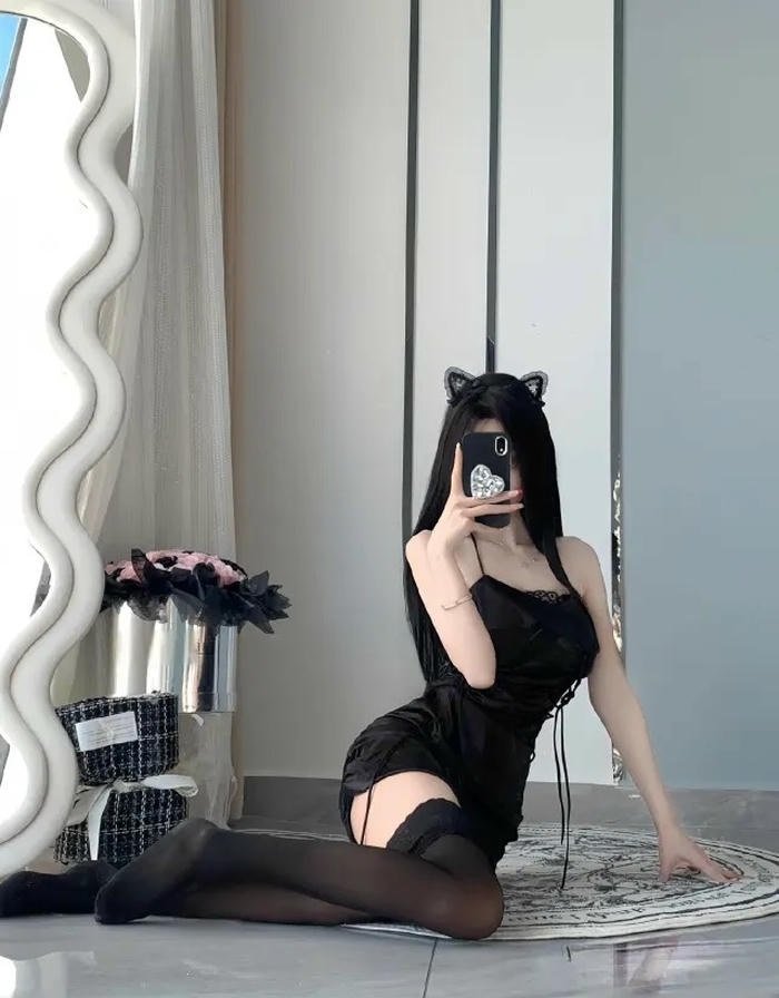 hình gái xinh che mặt tinh tế