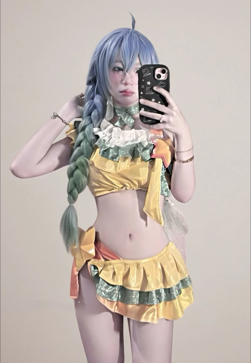 hinh gái xinh cosplay liên quân mobile