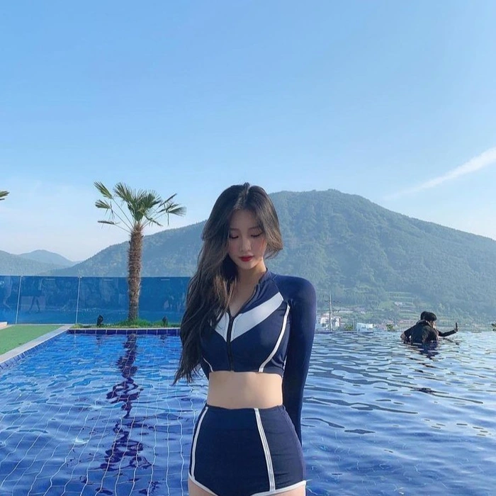 hình gái xinh tiktok bikini quyến rũ