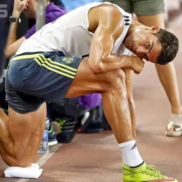 hình ronaldo đẹp trai cực đẹp