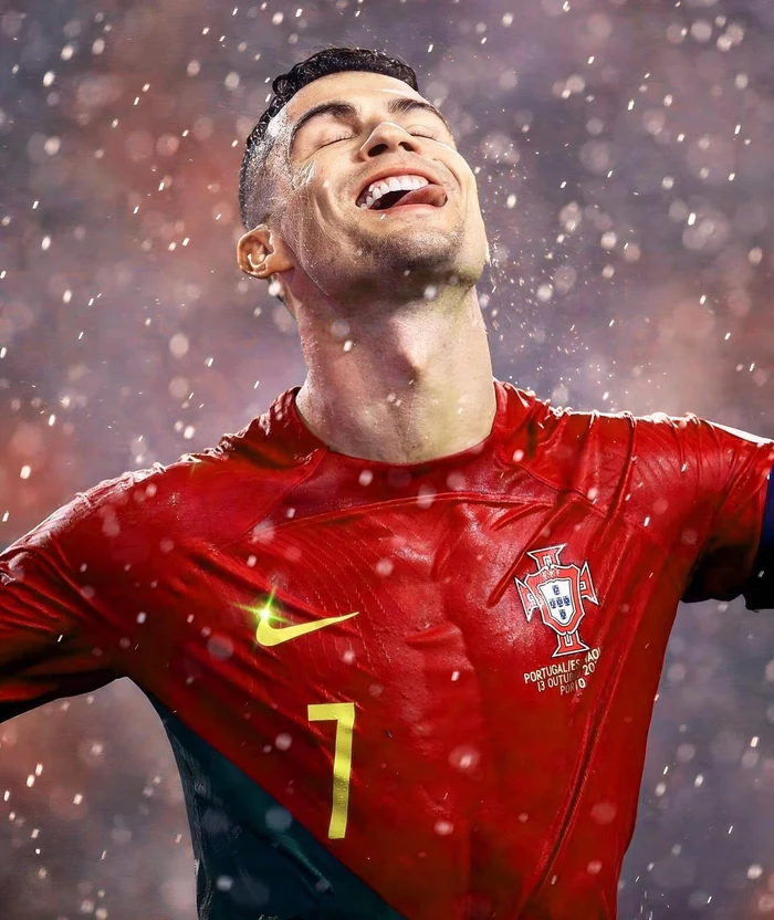 hình ronaldo đẹp trai trẻ trung