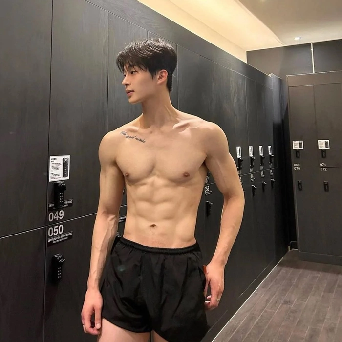 hình trai đẹp trung quốc 6 múi nam tính